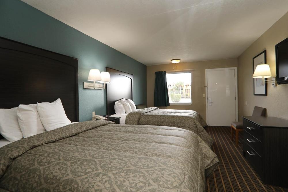 Executive Inn - Panama City Beach