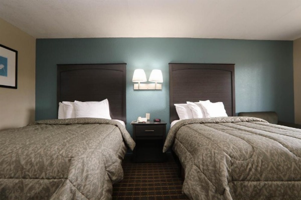 Executive Inn - Panama City Beach image 12