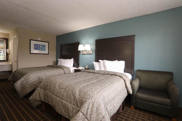 Executive Inn - Panama City Beach image 13