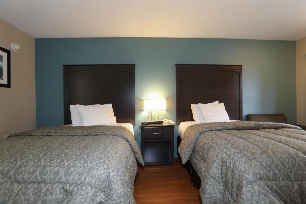 Executive Inn - Panama City Beach image 18