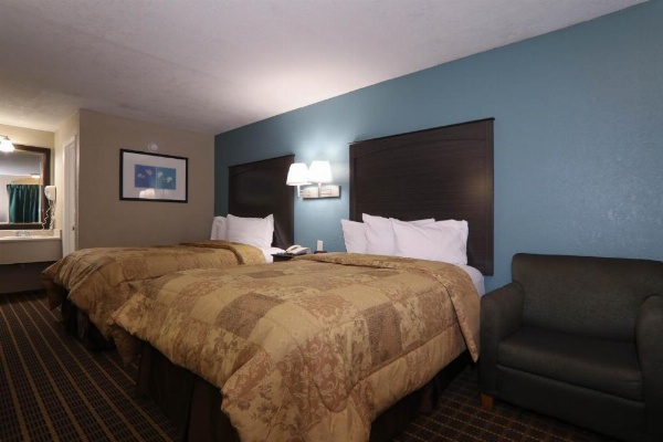 Executive Inn - Panama City Beach image 28